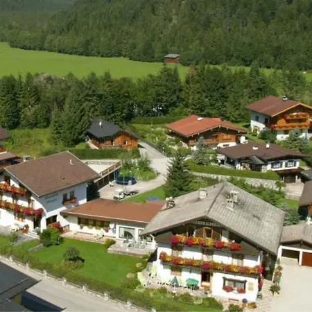 Haus Alpenblick Guest house