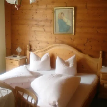 Konukevi Haus Alpenblick Pertisau